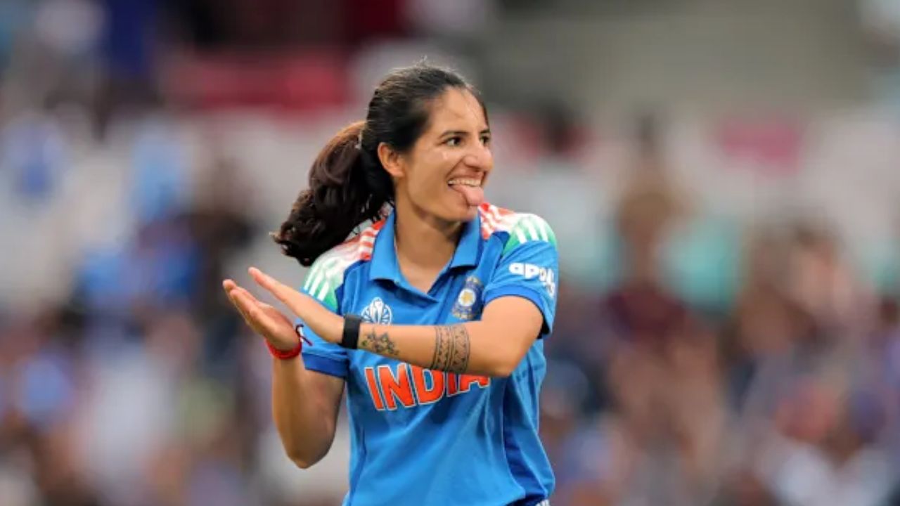 'करो या मरो' मुकाबले से चोट के चलते बाहर हुआ भारतीय खिलाड़ी, BCCI ने किया नए क्रिकेटर के नाम का ऐलान 2 'करो या मरो' मुकाबले से चोट के चलते बाहर हुआ भारतीय खिलाड़ी, BCCI ने किया नए क्रिकेटर के नाम का ऐलान