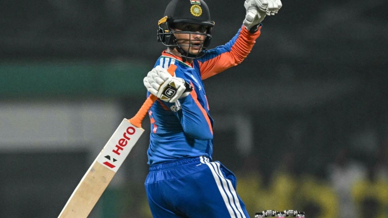 Abhishek Sharma बाहर, नहीं खेल पाएंगे टीम इंडिया के लिए फाइनल, ये तूफानी बल्लेबाज करेगा रिप्लेस