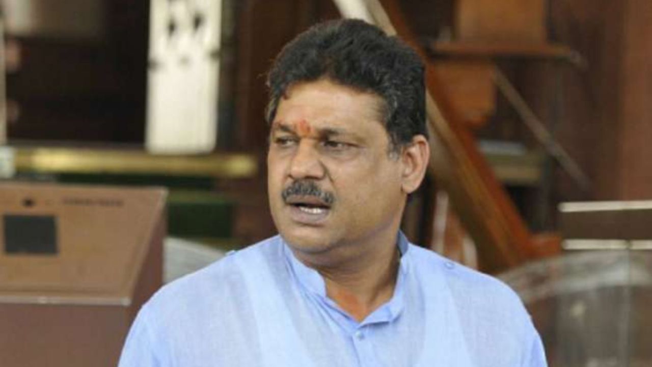 इस हरकत की वजह से Team India पर फूटा वर्ल्ड कप विजेता खिलाड़ी का गुस्सा, बोला 'सिर्फ मंदिर में क्यों, मस्जिद-चर्च में क्यों नहीं....'