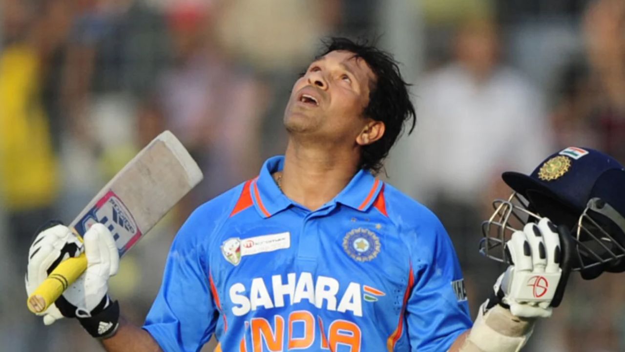 6,4,4,4,4,4… आज ही के दिन सचिन तेंदुलकर ने 147 गेंदों में रचा था इतिहास, रोहित-विराट-धोनी बने थे उस पल के गवाह 2 6,4,4,4,4,4… आज ही के दिन Sachin Tendulkar ने 147 गेंदों में रचा था इतिहास, रोहित-विराट-धोनी बने थे उस पल के गवाह