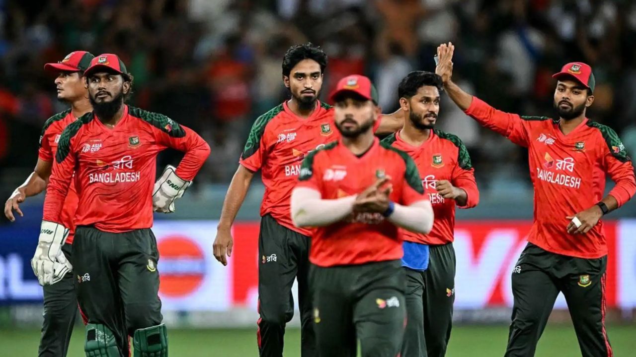 Bangladesh टीम पर आई बड़ी मुसीबत, इस वजह से ICC कर रही इंटरनेशनल क्रिकेट