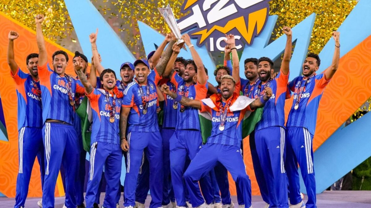 इधर चल रहा था भारत की ऐतिहासिक जीत का जश्न, उधर नए Head Coach की हुई घोषणा