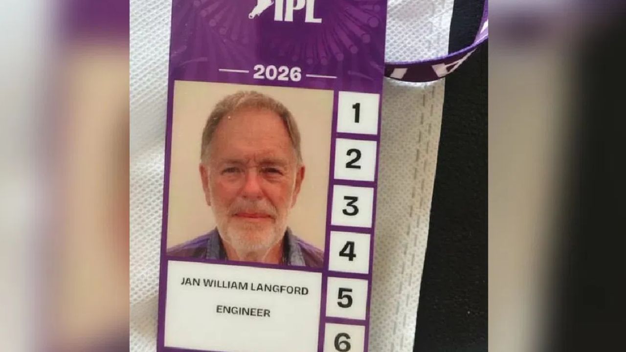 IPL 2026 के बीच आई दुखद खबर, इस दिग्गज का होटल के कमरे में मिला शव, जांच में जुटी पुलिस 2 IPL 2026 के बीच आई दुखद खबर, इस दिग्गज का होटल के कमरे में मिला शव, जांच में जुटी पुलिस