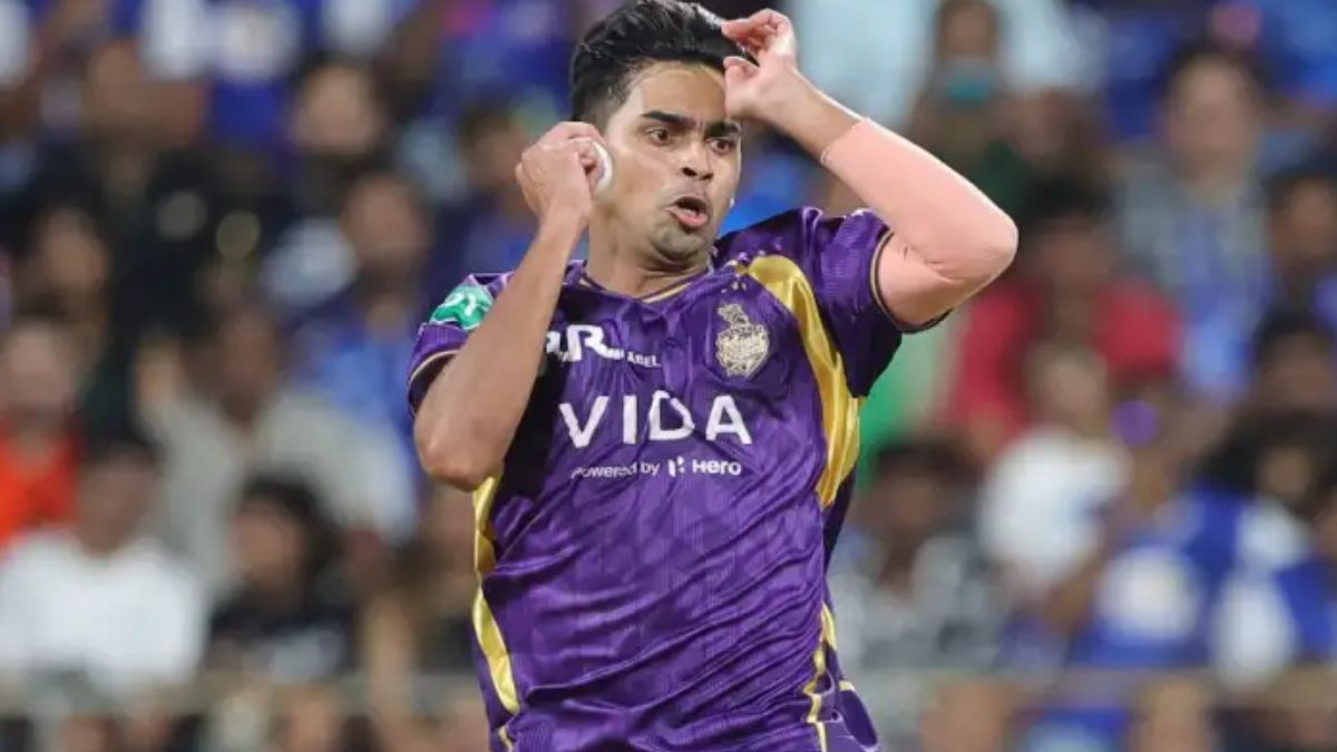 Kartik Tyagi bowled two beamers.