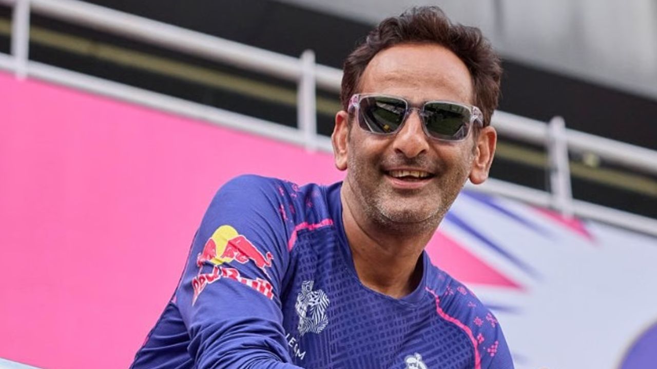 Rajasthan Royals पर BCCI का शिकंजा, मोबाइल विवाद में थमाया 'नोटिस', अब होगी ये सख्त सजा 2 Rajasthan Royals पर BCCI का शिकंजा, मोबाइल विवाद में थमाया 'नोटिस', अब होगी ये सख्त सजा