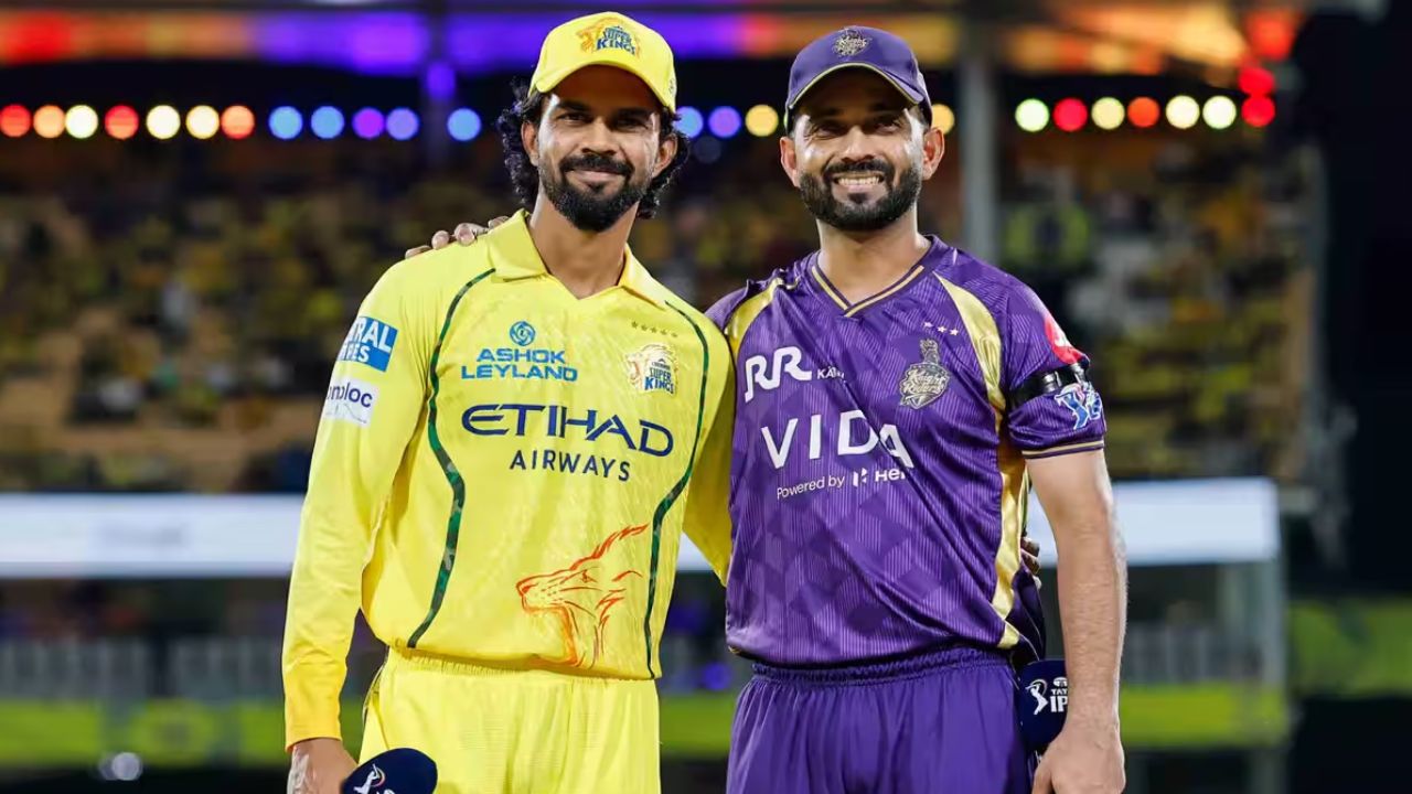 CSK vs KKR मैच में बांह पर काली पट्टी बांधकर क्यों उतरे हैं खिलाड़ी? जानें बड़ी वजह 2 CSK vs KKR मैच में बांह पर काली पट्टी बांधकर क्यों उतरे हैं खिलाड़ी? जानें बड़ी वजह