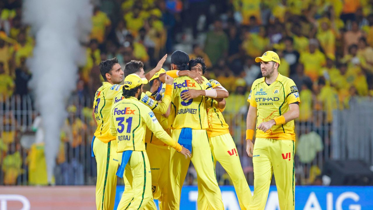CSK vs KKR मैच के बाद IPL 2026 Points Table, चेन्नई की जीत से मुंबई को लगा झटका, प्लेऑफ की रेस से कोलकाता बाहर!