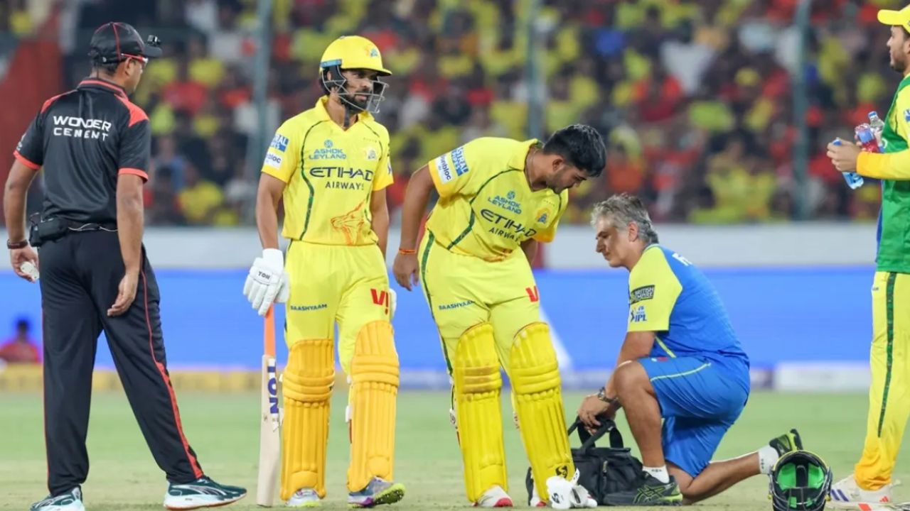 IPL 2026 में CSK को बड़ा नुकसान, Ayush Mhatre 3 हफ्ते के लिए बाहर, अब सीधे इस दिन खेलेंगे मैच