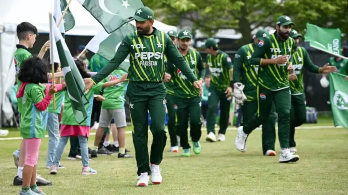 Pakistan के स्टार खिलाड़ी ने टी20I से दिए संन्यास के संकेत, बोला 'मैं पाकिस्तान टीम में जगह डिजर्व नहीं करता...'