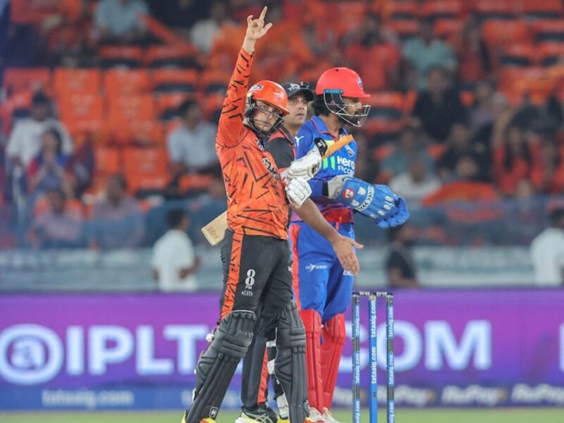 SRH vs DC: केएल राहुल की चूक का Abhishek Sharma ने उठाया फायदा, 47 गेंदों में ठोका शतक; दिल्ली को चुकानी पड़ी कीमत