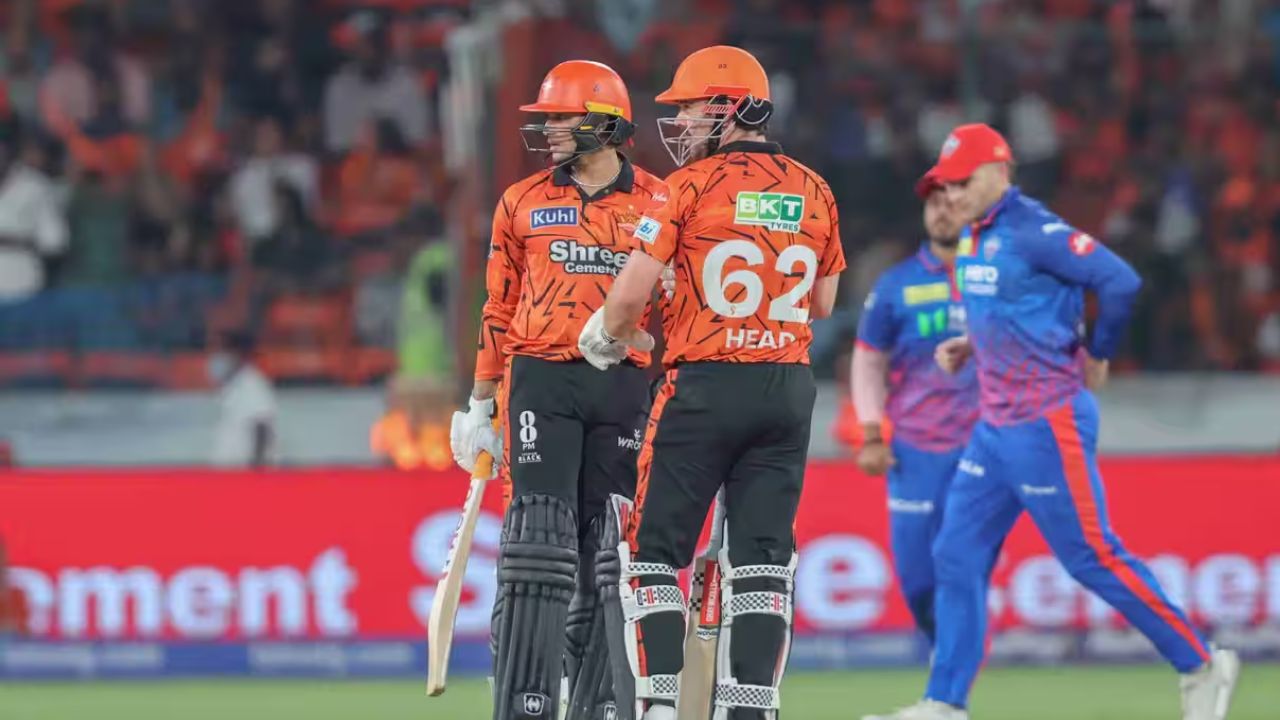 SRH vs DC: अभिषेक शर्मा के तूफ़ान में उड़ी दिल्ली, हैदराबाद ने 47 रनों से दर्ज की जीत; ईशान मलिंगा ने गेंद से मचाया गदर 