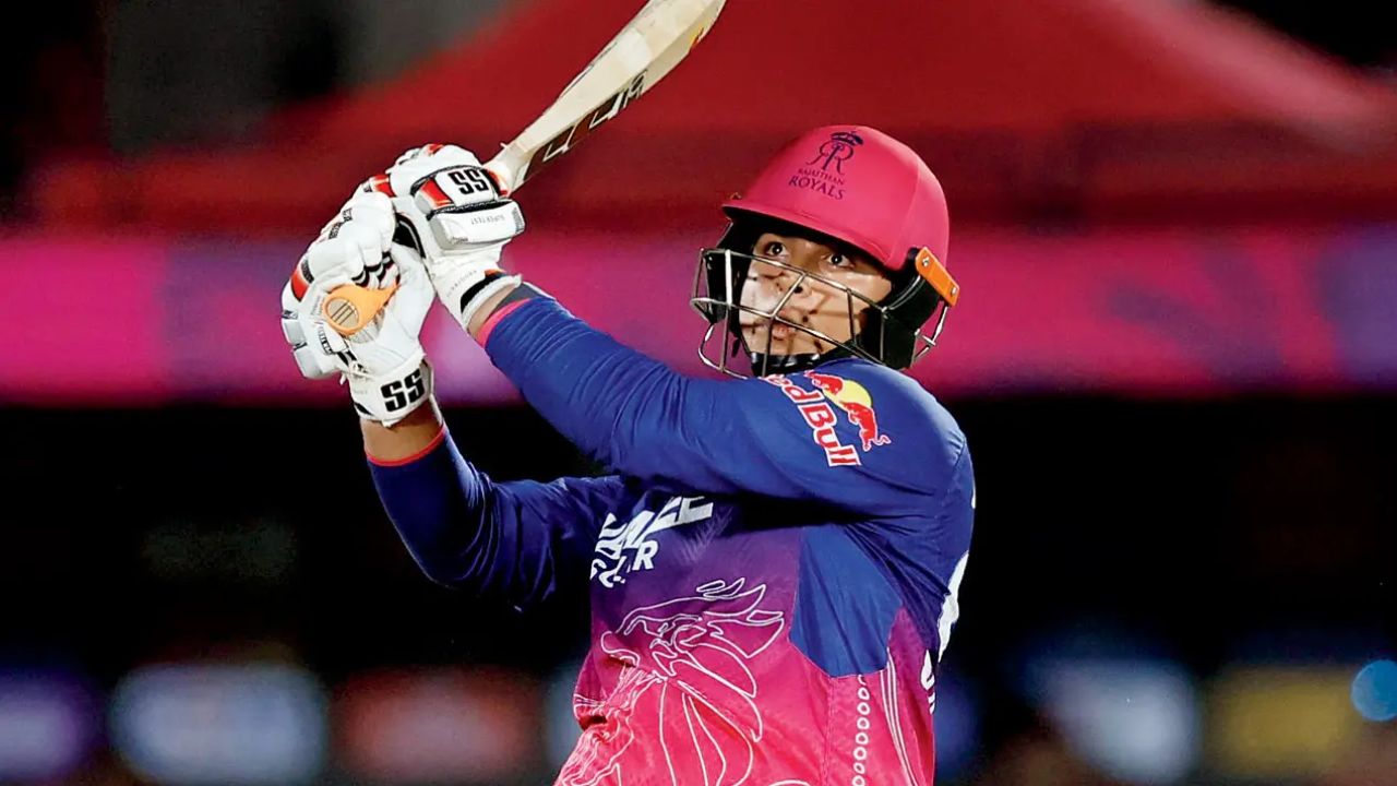 फैंस हैरान! बच्चों से फोटो के बदले पैसे मांगते नजर आए Vaibhav Sooryavanshi, PHOTO की लगाई ये कीमत  