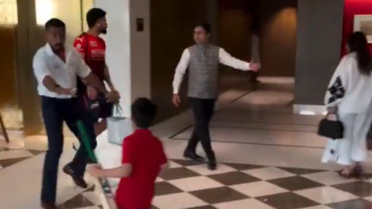 A young fan could not get an autograph after meeting Virat Kohli.