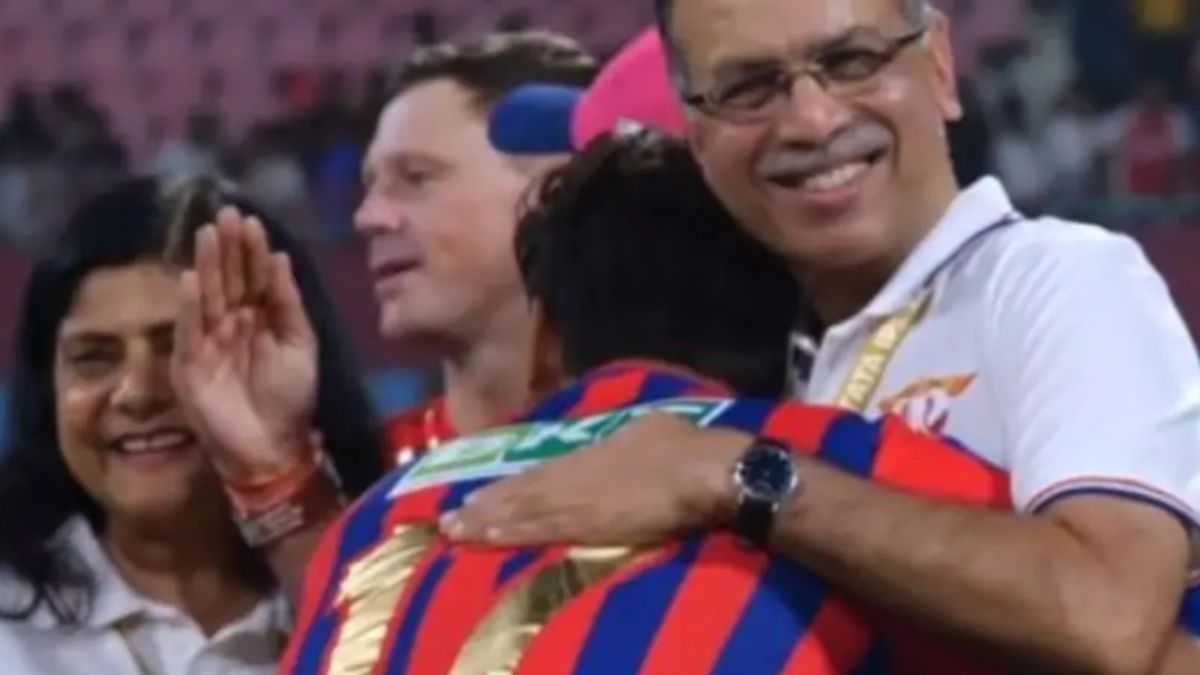 Sanjiv Goenka is bent on trying to portray himself as Ram.