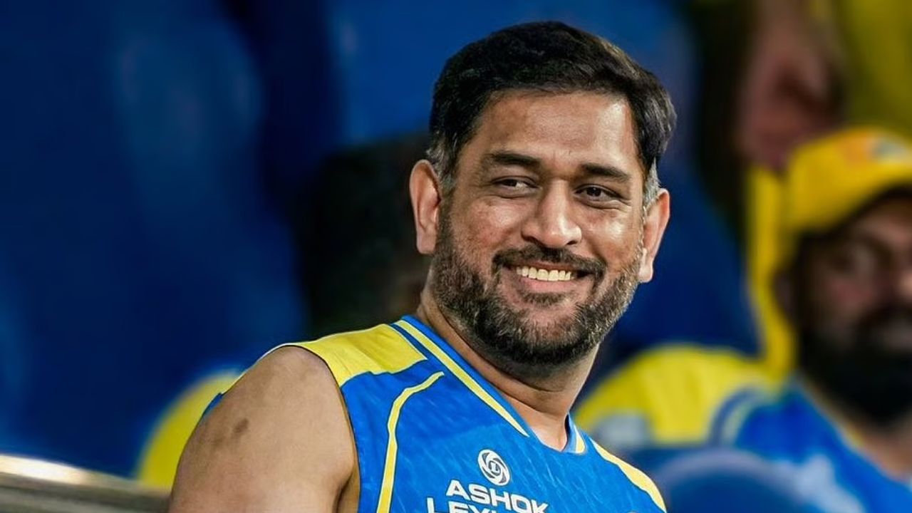 फिट हुए MS Dhoni! नेट्स में गेंदबाजी करते हुए VIDEO वायरल, अब इस डेट को सीधे मैदान पर उतरेंगे 'थाला'