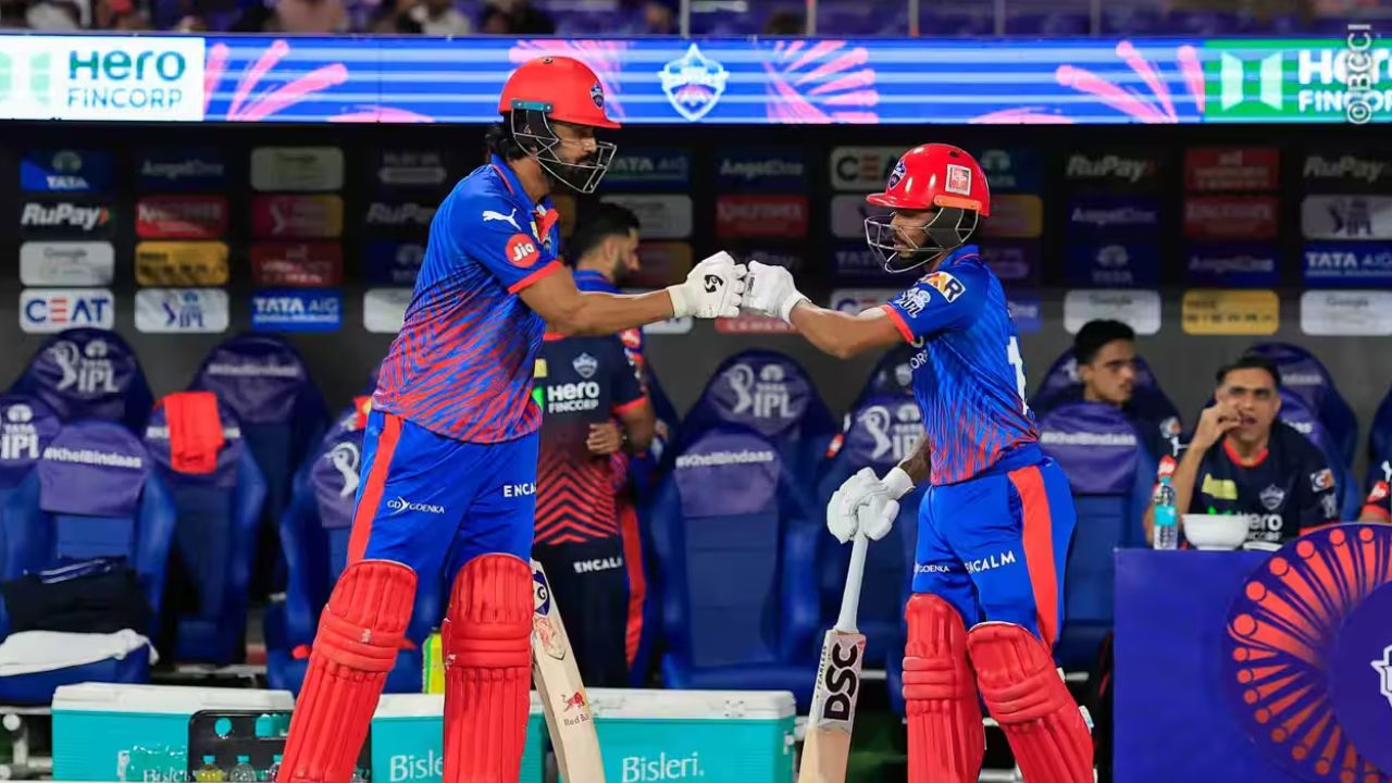 DC vs KKR: फिन एलेन के शतक की मदद से कोलकाता ने लगाया जीत का चौका, घर पर दिल्ली की 8 विकेट से हार; प्लेऑफ से बाहर होने का मंडराया खतरा