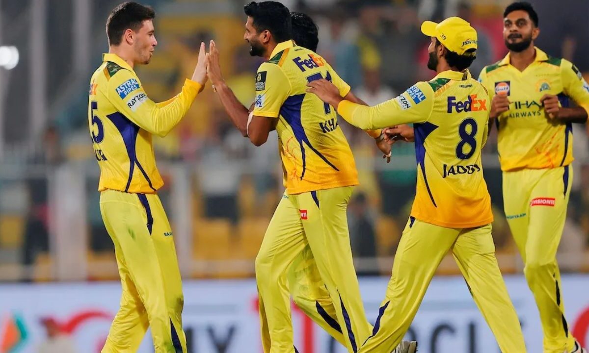 IPL 2026 के बीच आया भूचाल, CSK के बाहर होते ही दिग्गज ने संन्यास का किया ऐलान; फैंस को लगा झटका