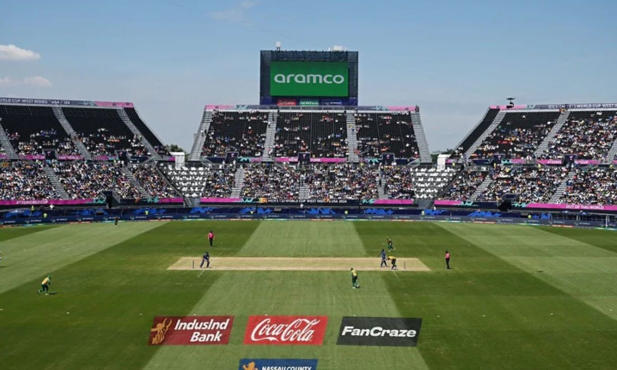 T20I क्रिकेट में महातबाही! बल्लेबाजों ने बनाए 288 रन, गेंदबाजों ने 17 पर खत्म किया खेल