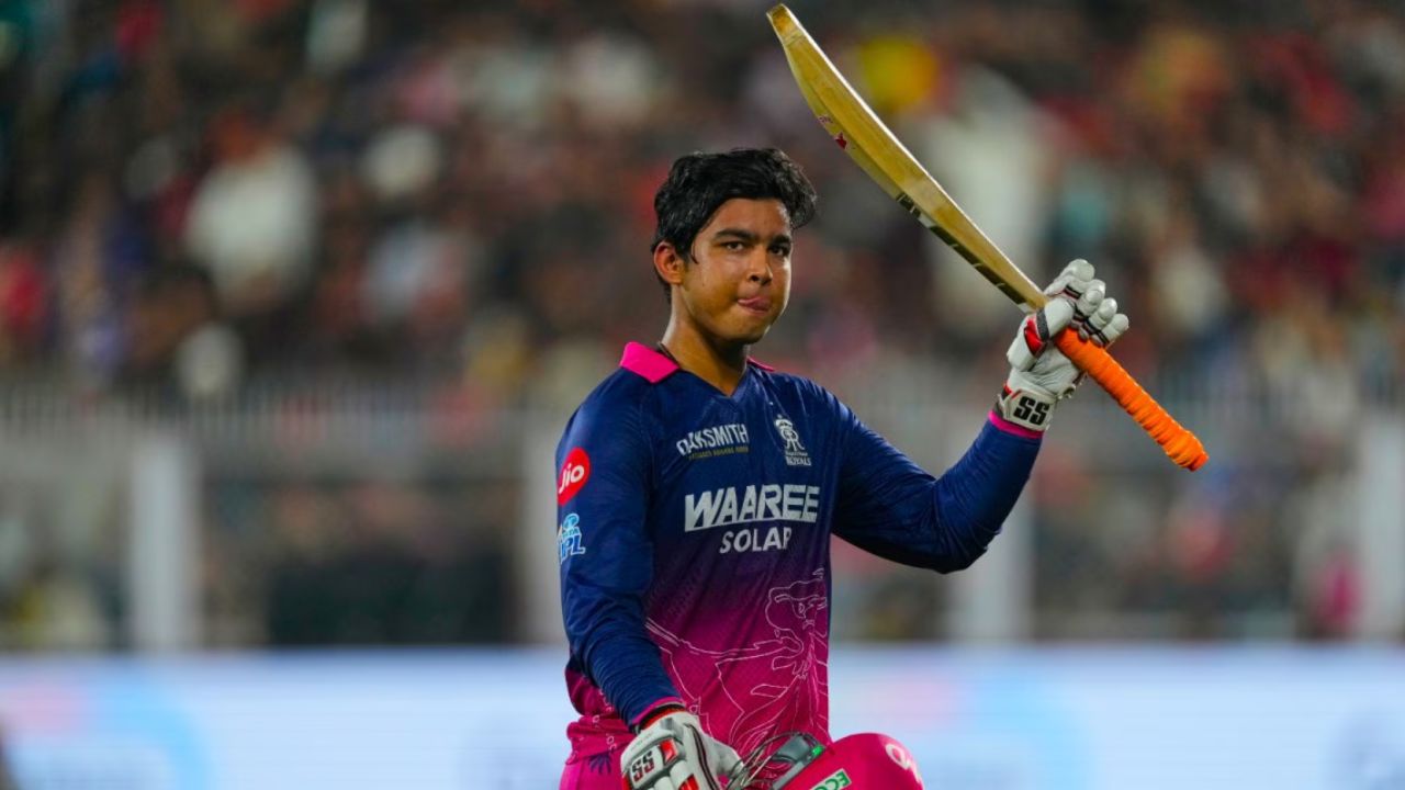 मिल गया IPL 2026 का 'Emerging Player of the Tournament', इस विस्फोटक खिलाड़ी के पास जा रहा ये खास अवार्ड 2 मिल गया IPL 2026 का 'Emerging Player of the Tournament', इस विस्फोटक खिलाड़ी के पास जा रहा ये खास अवार्ड