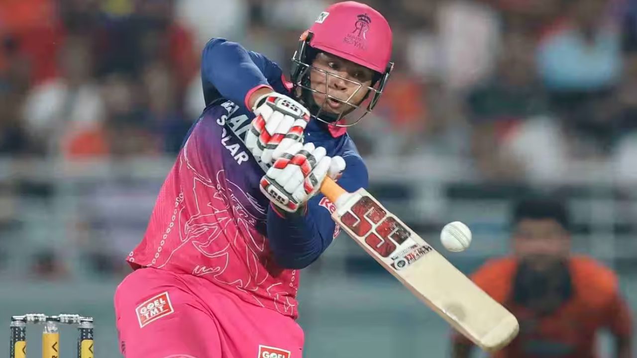 SRH vs RR Eliminator: वैभव सूर्यवंशी के तूफ़ान से हैदराबाद की बत्ती हुई गुल, राजस्थान ने 47 रनों से दर्ज की जीत; क्वालीफायर 2 में बनाई जगह 2 SRH vs RR Eliminator: वैभव सूर्यवंशी के तूफ़ान से हैदराबाद की बत्ती हुई गुल, राजस्थान ने 47 रनों से दर्ज की जीत; क्वालीफायर 2 में बनाई जगह