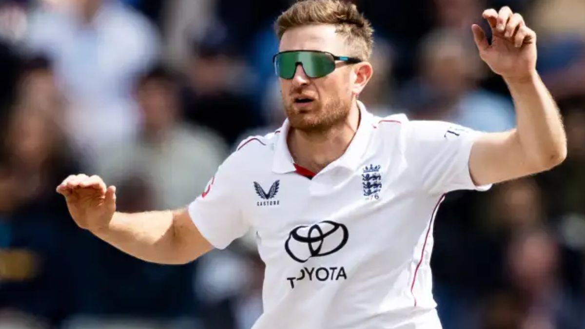 Liam Dawson, the 36-year-old all-rounder for the England cricket team, has suddenly bid farewell to first-class cricket.