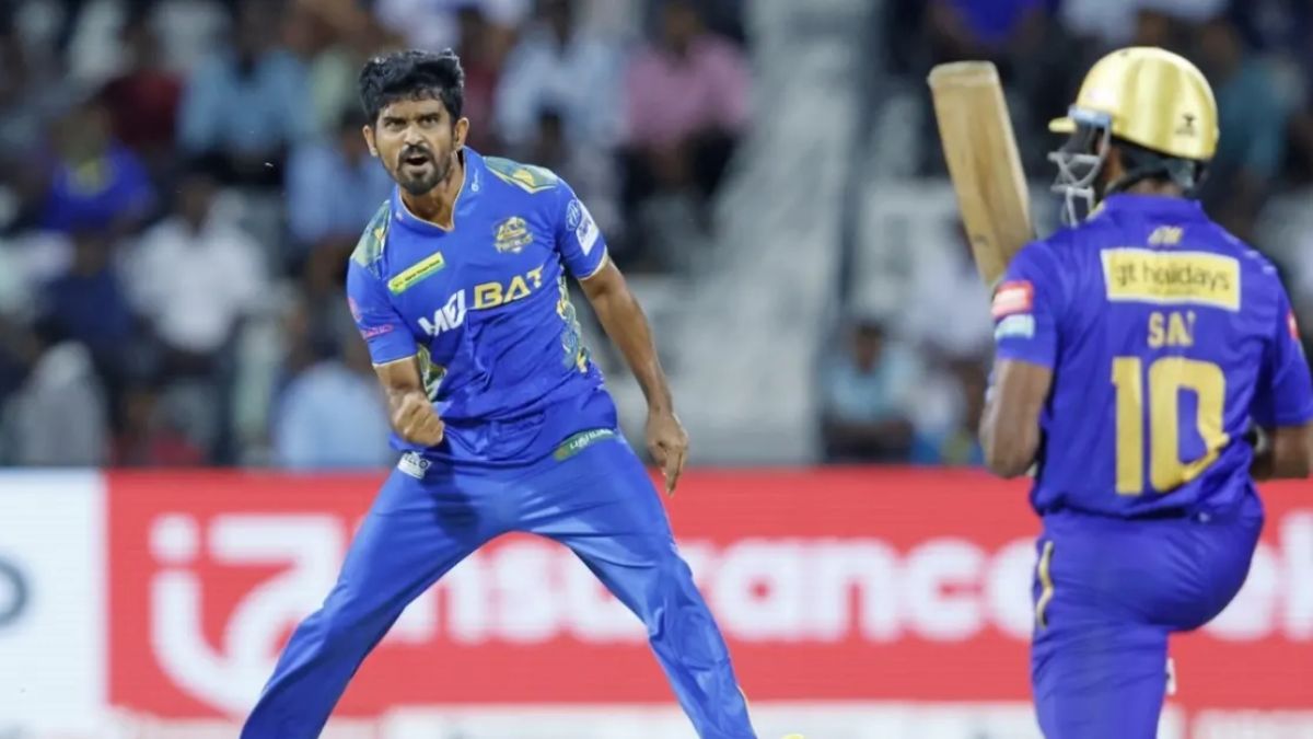 35-year-old Murugan Ashwin has announced his retirement.