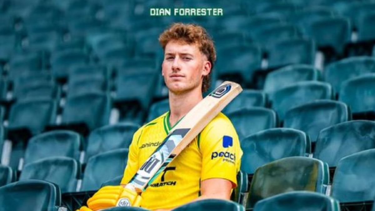 CSK ने किया Jamie Overton के रिप्लेसमेंट का ऐलान, साउथ अफ्रीका के युवा खिलाड़ी की हुई एंट्री 2 For their remaining matches of IPL 2026, Chennai Super Kings have added young South African player Dian Forrester to their squad as a replacement for Jamie Overton.