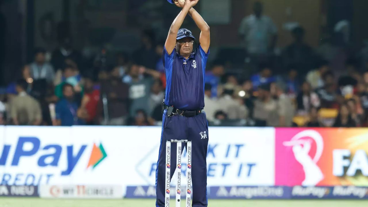 BCCI का बड़ा कदम, IPL से खत्म होने जा रहा है ये विवादित नियम! आईपीएल 2027 से नहीं दिखेगा ये 'बकवास' रूल 2 BCCI का बड़ा कदम, IPL से खत्म होने जा रहा है ये विवादित नियम! आईपीएल 2027 से नहीं दिखेगा ये 'बकवास' रूल
